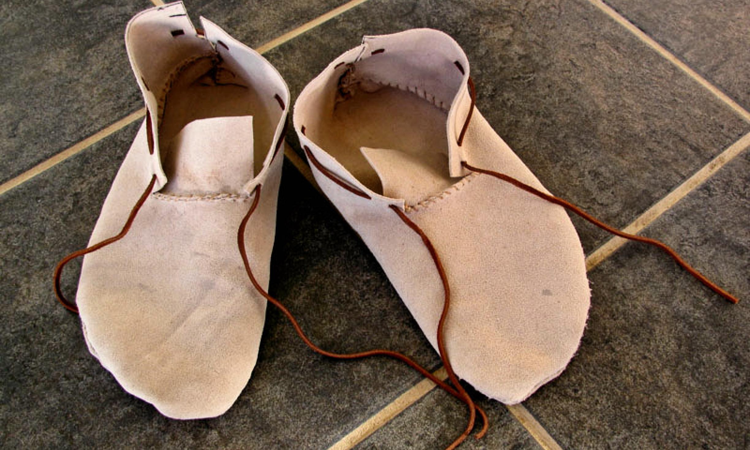 old fashioned moccasins