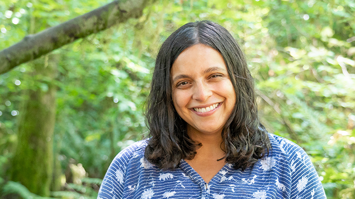 Shivani Headshot